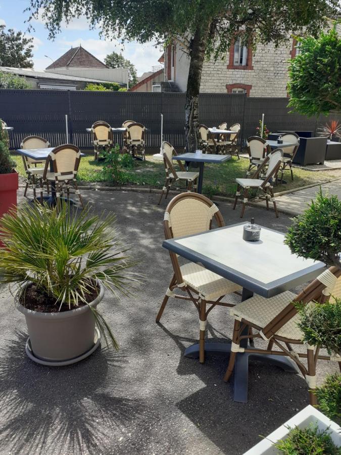 Logis Au Puits Enchante Saint-Martin-en-Bresse エクステリア 写真
