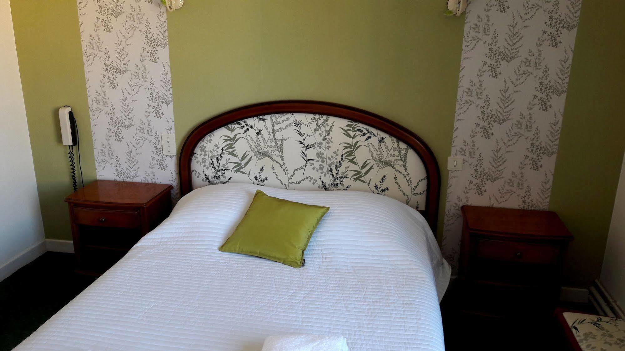 Logis Au Puits Enchante Saint-Martin-en-Bresse エクステリア 写真
