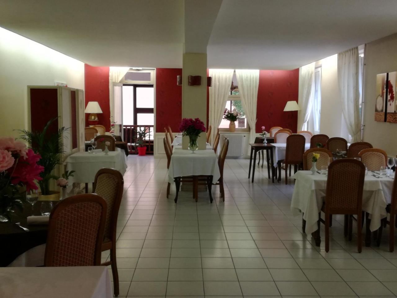 Logis Au Puits Enchante Saint-Martin-en-Bresse エクステリア 写真